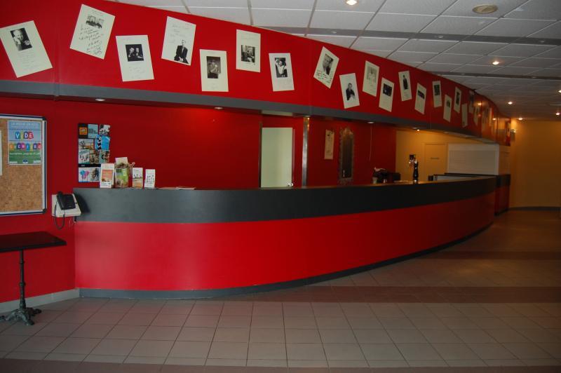 Centre Culturel Jean Carmet 1