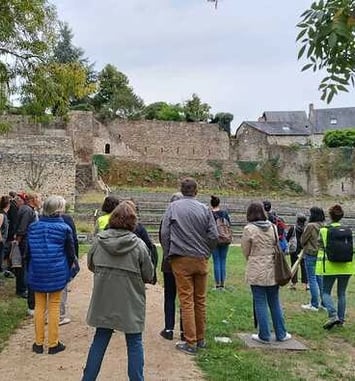 Déambulation commentée du bourg, des demeures et des jardins de Denée, petite citée de caractère