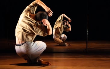 Traces par la Compagnie S'Poart