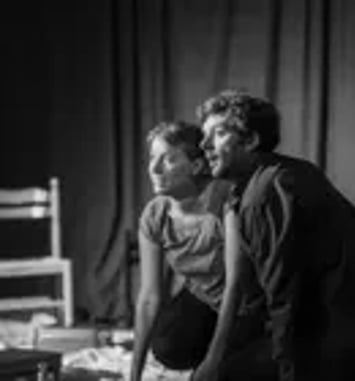 Si Nous Avions Tout Su Dès le Premier Soir, Serions-Nous Tombés Amoureux ?