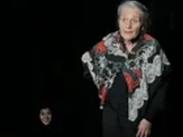 Toi féminin essentielle à nos grand-mères