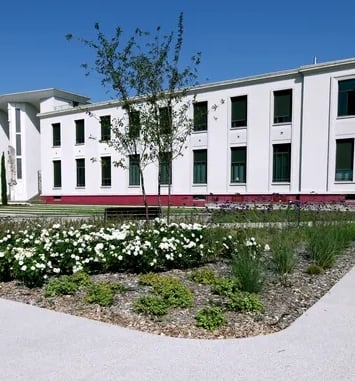 L'ancienne école d'aviation (CFA) devenue MATP