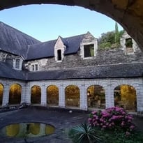 Visite de l'ancien couvent de la Baumette