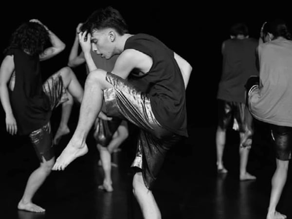 Solo dansé : Abstraction Géométrique n°2